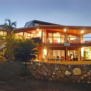 Airlie Waterfront Bed & Breakfast Airlie Beach